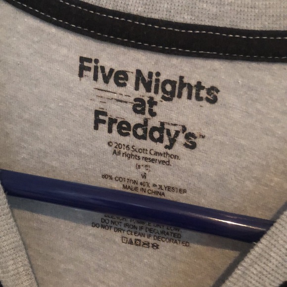 Five nights at Freddy’s long sleeve T - Picture 2 of 2